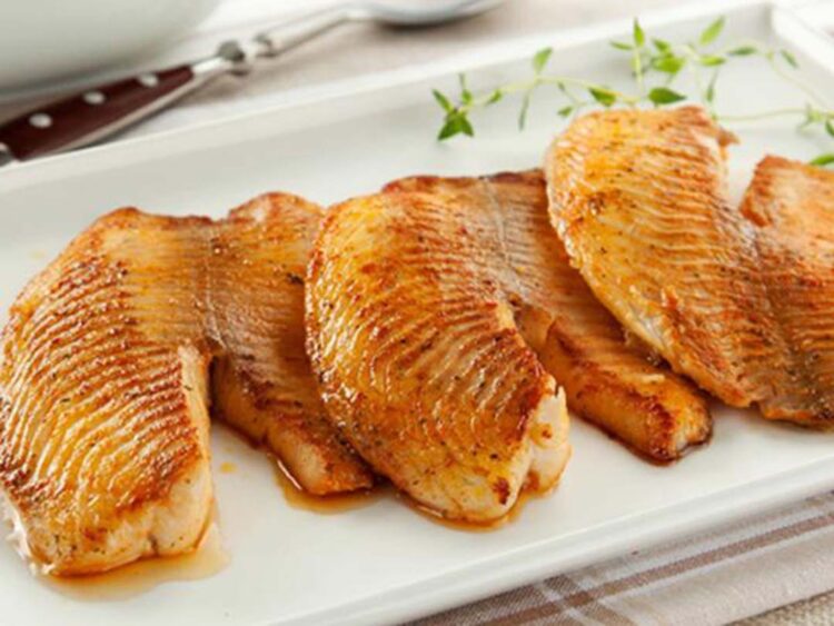 Filé de peixe assado