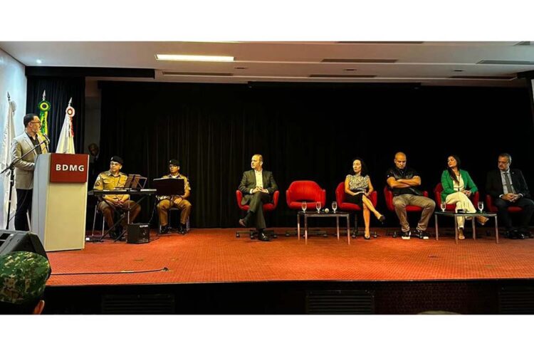 IAT formaliza intercâmbio de tecnologia com Instituto Mineiro de Gestão das Águas