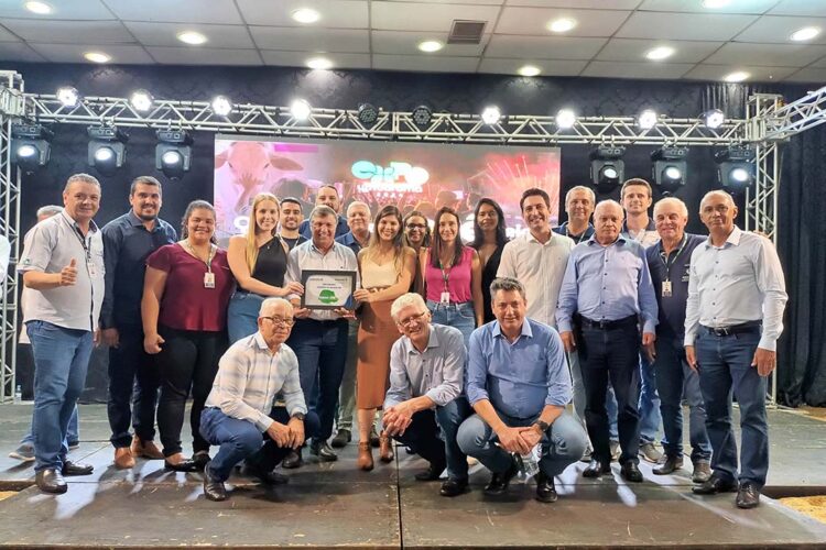 Estado libera investimentos em estradas rurais na Região Noroeste