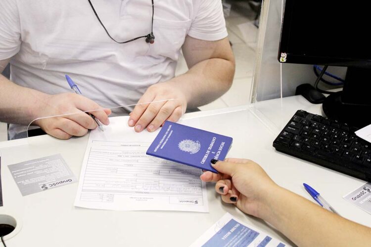 Estado vai investir R$ 26,6 milhões para qualificar 21,2 mil profissionais até o fim do ano