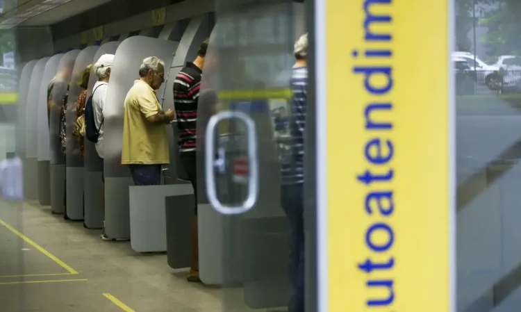 Veja o que fecha e o que abre na quinta-feira de Corpus Christi em Paranavaí