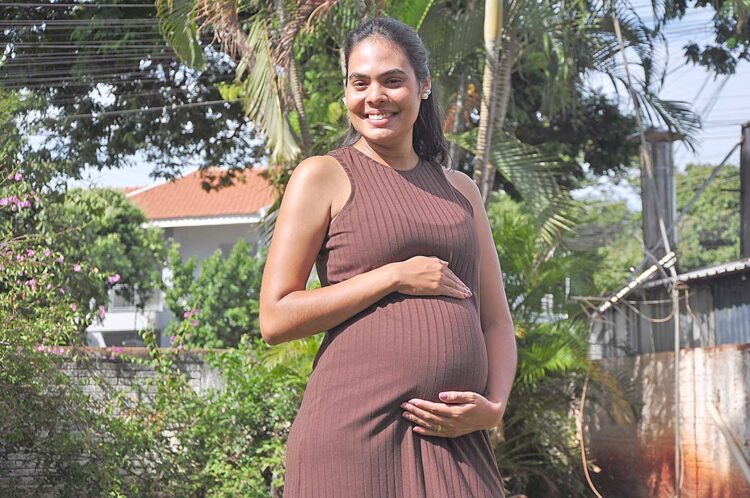 Gestantes aprendem sobre autoestima, cuidados, maternidade e se preparam para a chegada do bebê