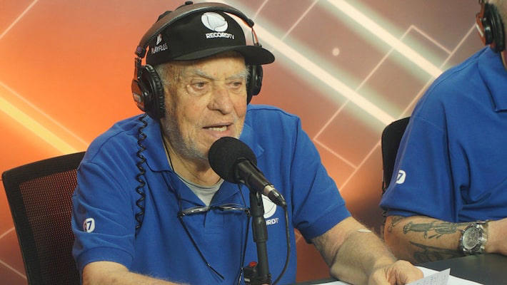Narrador Silvio Luiz, ícone dos bordões no futebol, morre aos 89
