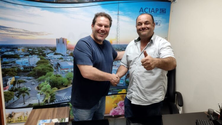 Aciap e ExpoParanavaí firmam parceria para fortalecer a economia regional