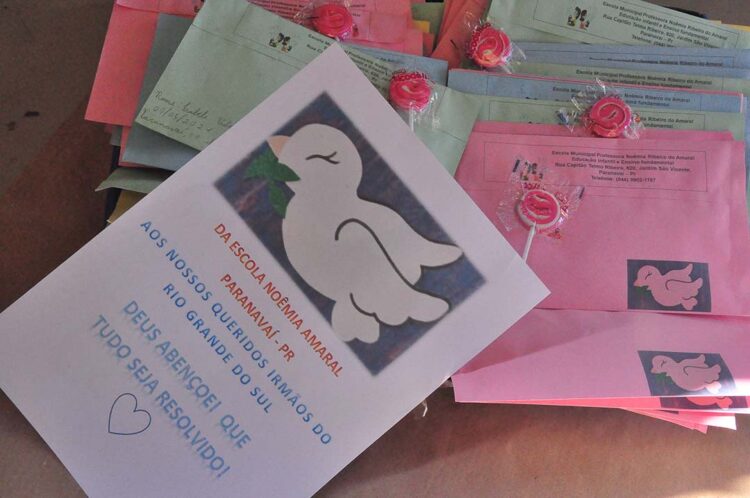 Alunos da Escola Noêmia Ribeiro do Amaral promovem ação solidária em prol do RS