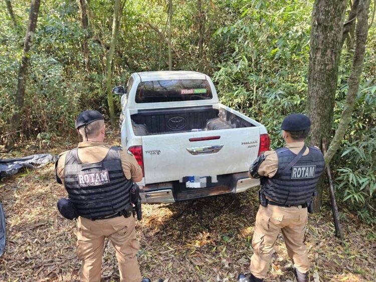 Caminhonete furtada é recuperada pela PM na PR-158