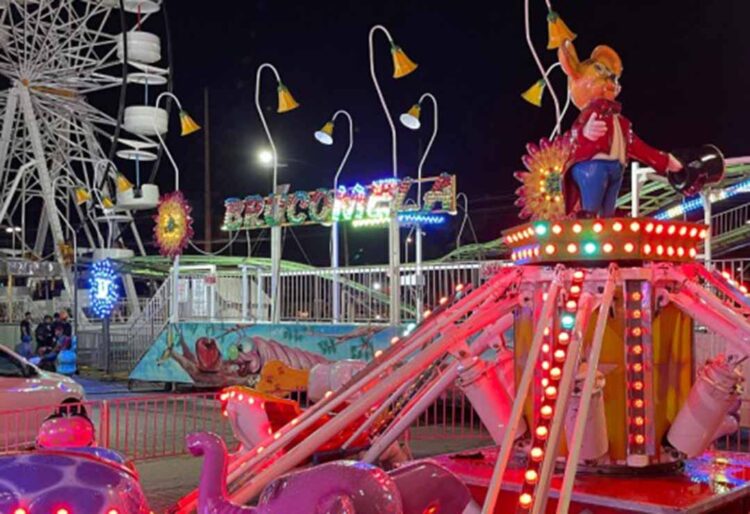 Parque de diversões abre em horários especiais esta semana para atender grupos escolares, alunos da APAE e autistas