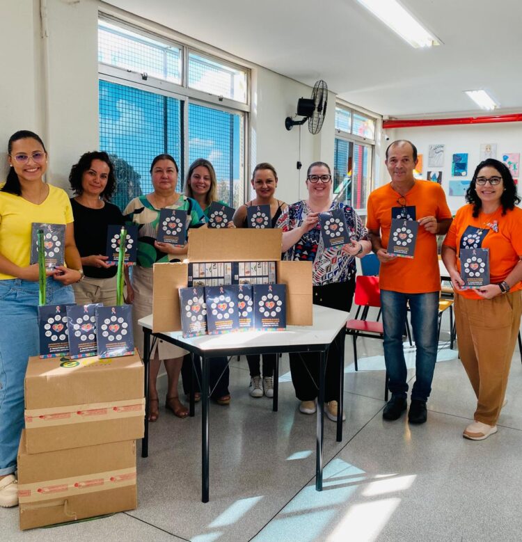 Neste sábado tem palestra e entrega gratuita de livro sobre autismo