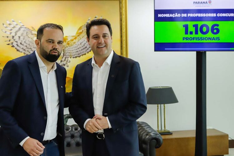 Governador assina decreto de nomeação de 1.106 professores para rede estadual