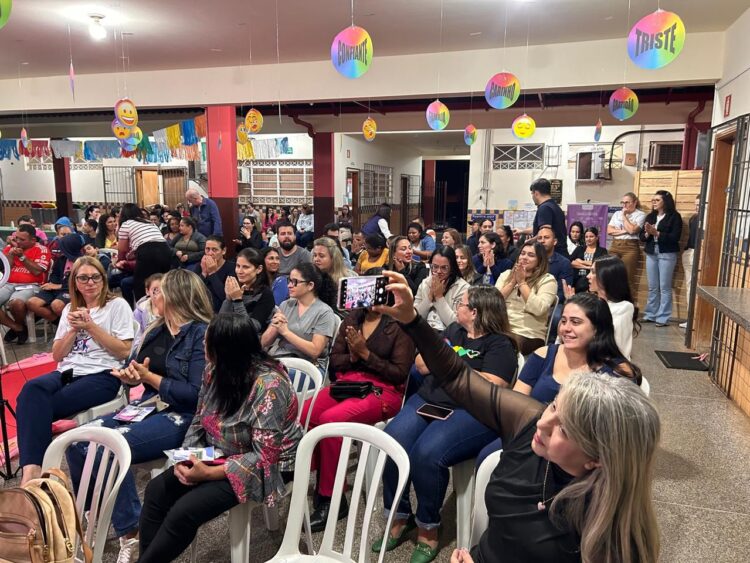 Projeto Escola Para Pais mobiliza toda a comunidade