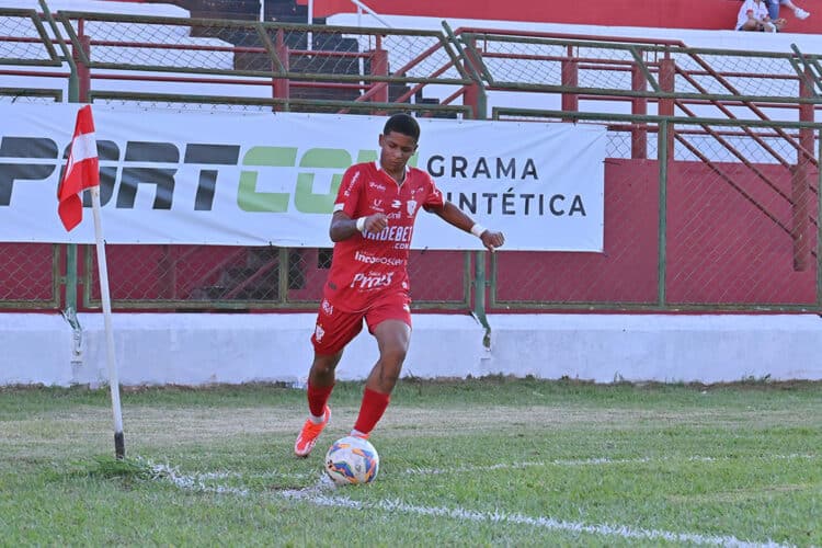 Paranavaí começa a decidir vaga na primeira divisão do paranaense no próximo domingo