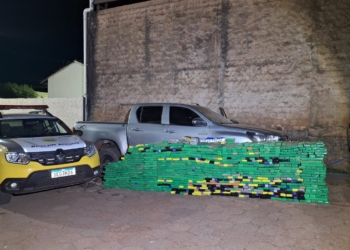 PM apreende quase duas toneladas de maconha dentro de caminhonete abandonada