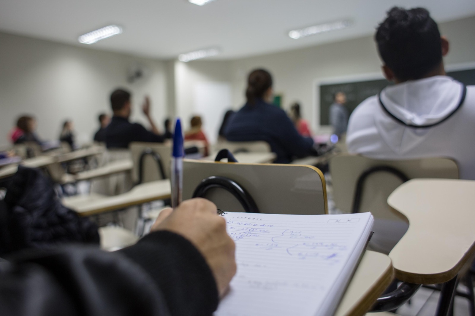 Universidades estaduais têm 1,4 mil vagas em cursos de idiomas para o segundo semestre
