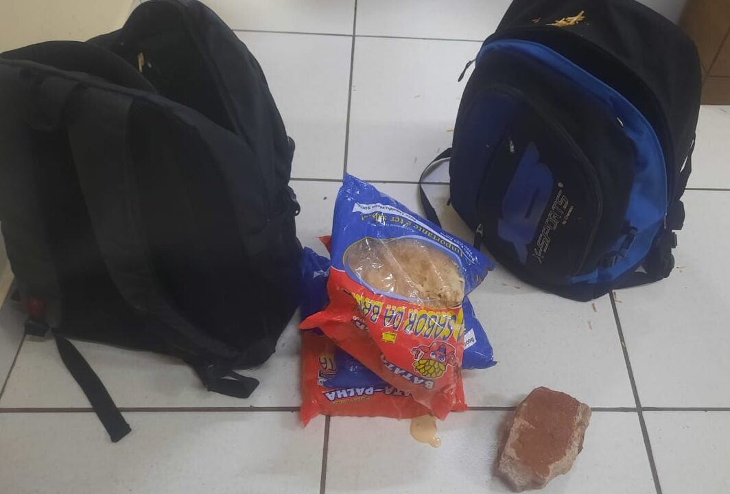 Três adolescentes são apreendidos pela PM por furtar padaria