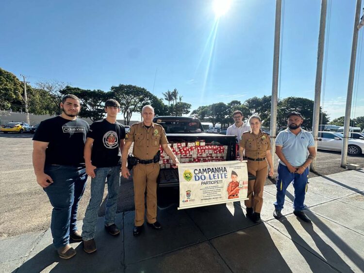 Ordem Demolay e Posto Ouro Branco contribuem com a Campanha do Leite da Polícia Militar