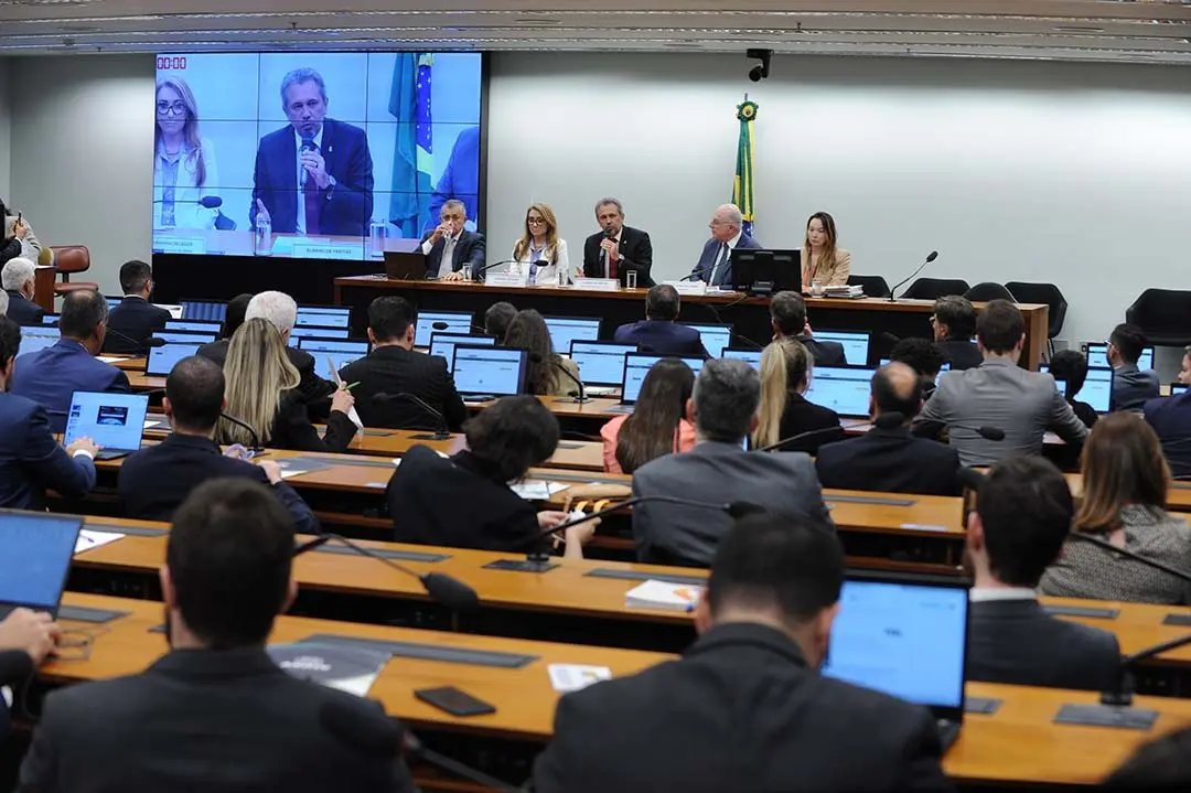 Câmara dos Deputados debate a indústria de hidrogênio de baixo carbono