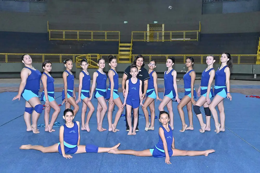 Projeto de Ginástica Rítmica atende mais de cem meninas em Paranavaí