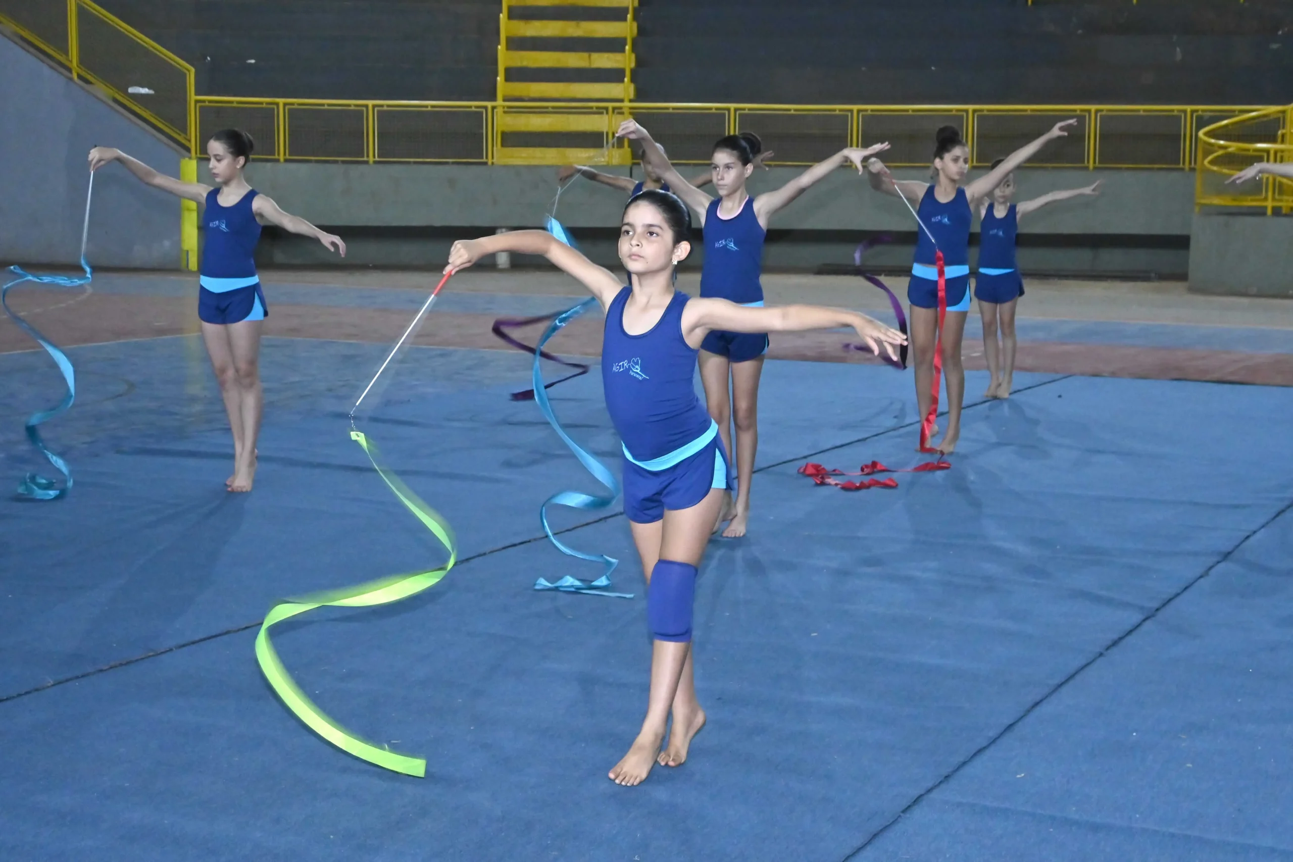 Projeto de Ginástica Rítmica atende mais de cem meninas em Paranavaí