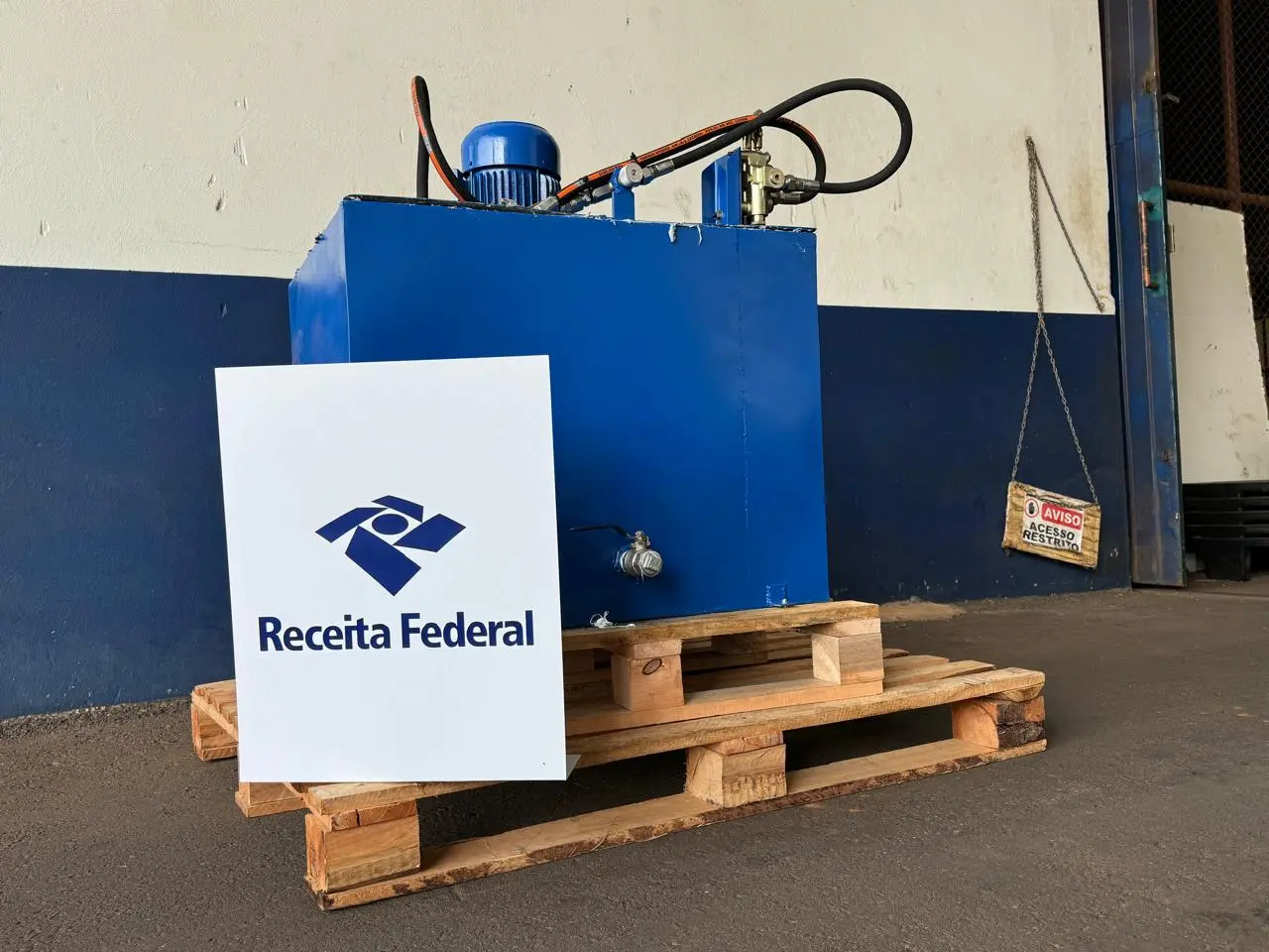 Receita Federal apreende 360,2 kg de maconha em transportadora