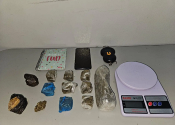 Homem é preso com maconha e cocaína no Centro de São Carlos do Ivaí