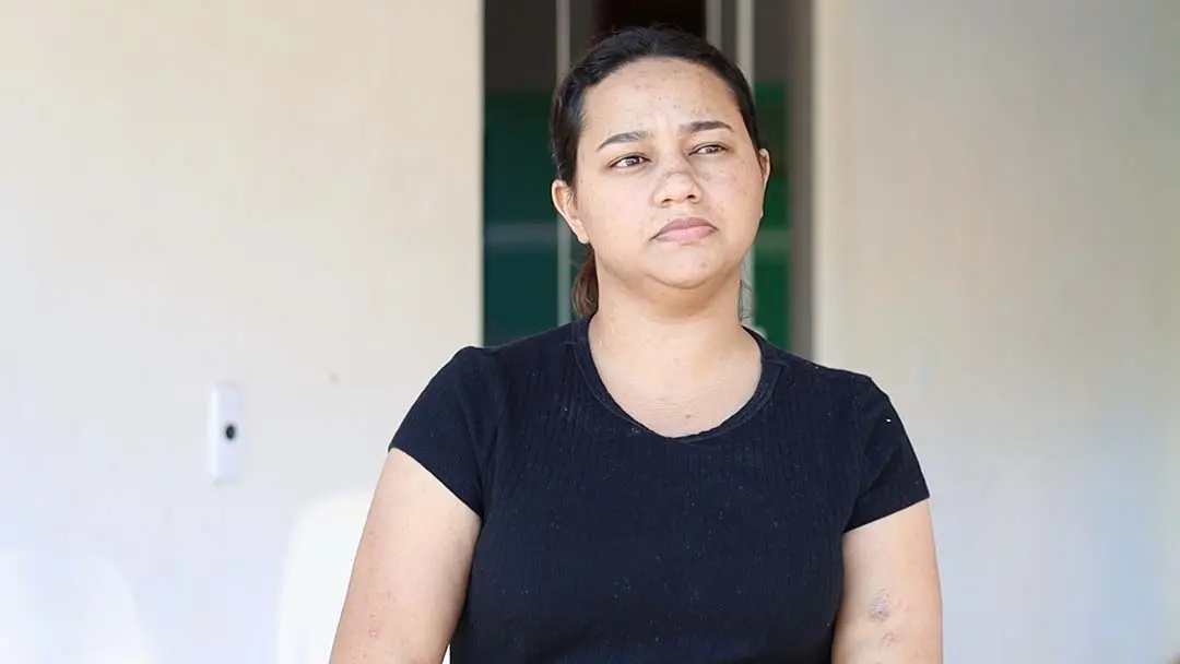 Conheça a história da jovem que vive há três anos sem rins