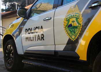 PM apreende carro furtado e motocicleta sem placa em estabelecimento de Paranacity