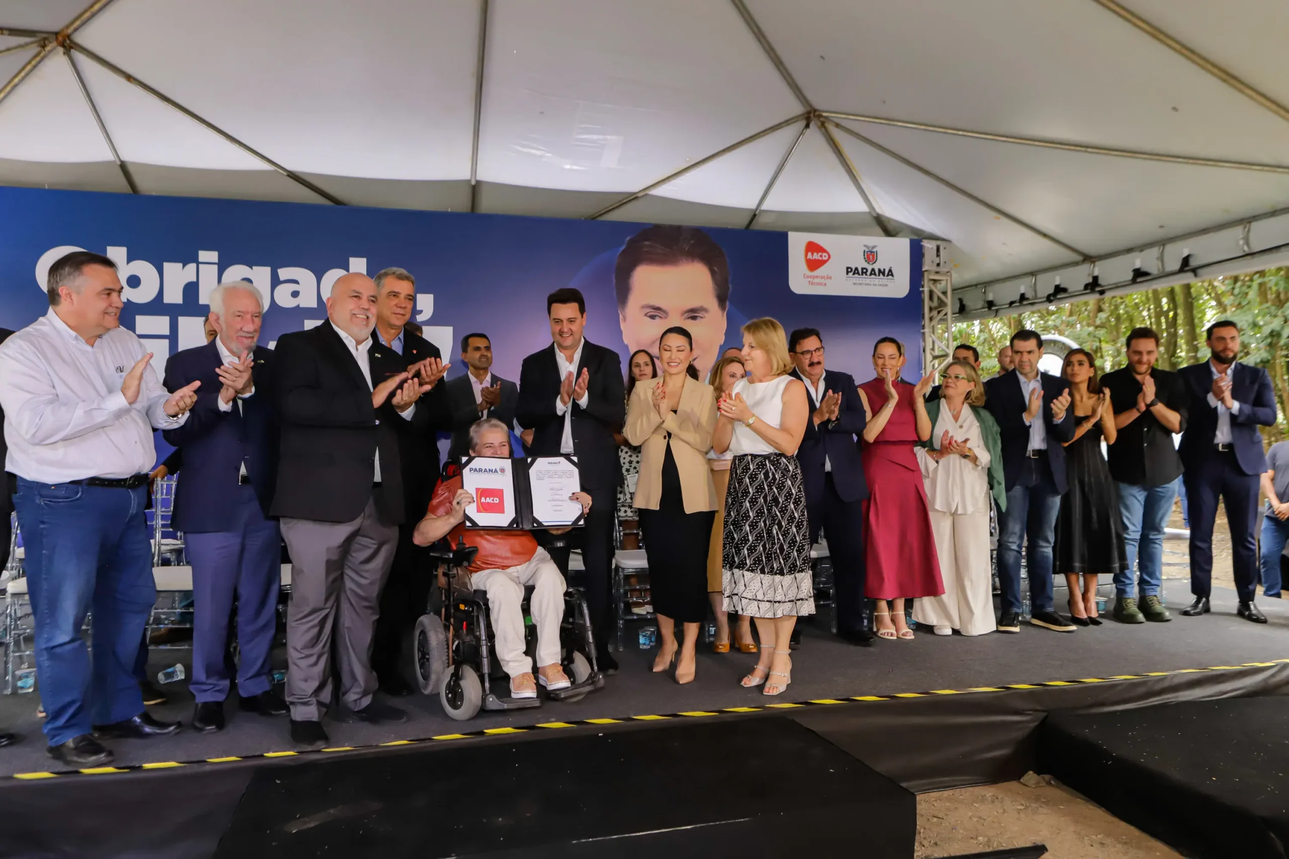 Em parceria com AACD, governador anuncia Complexo de Reabilitação Silvio Santos