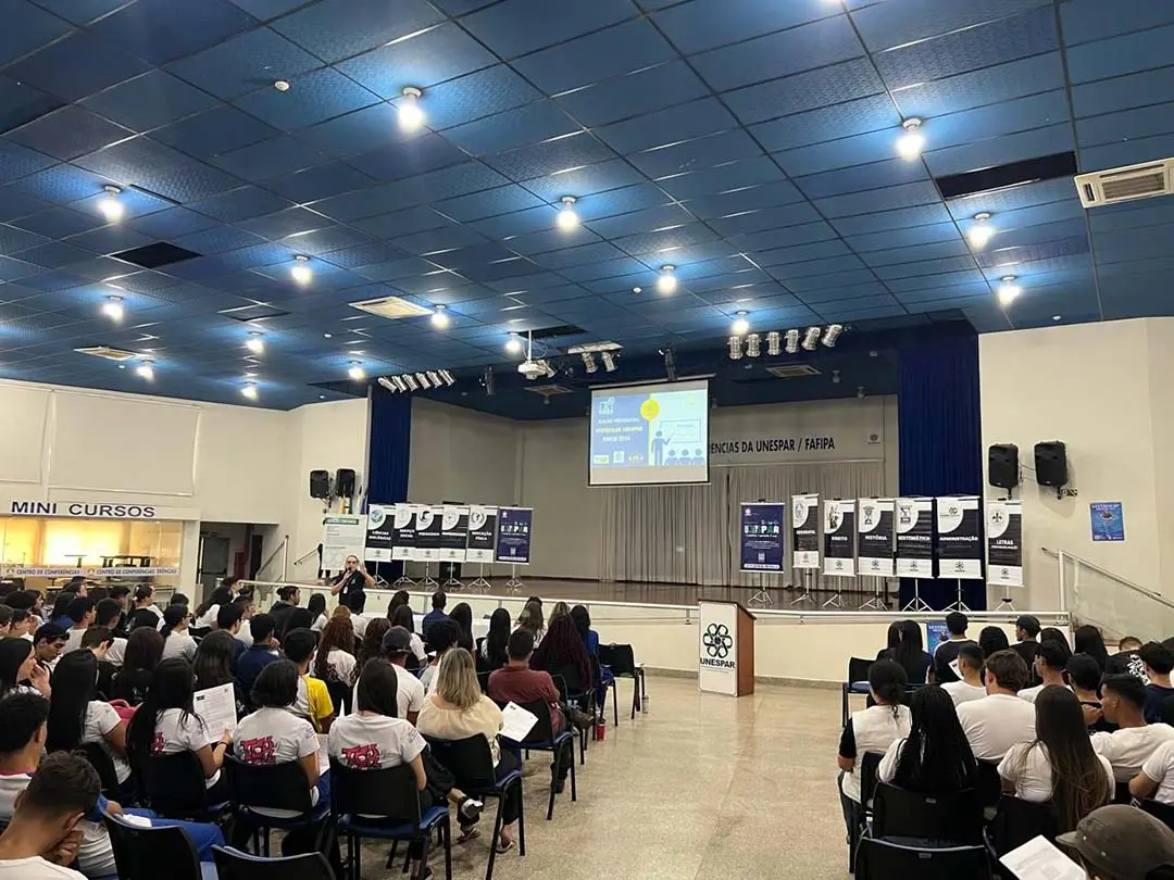 Nesta sexta-feira, Unespar oferece aulas gratuitas de revisão com conteúdo do Enem e de vestibular