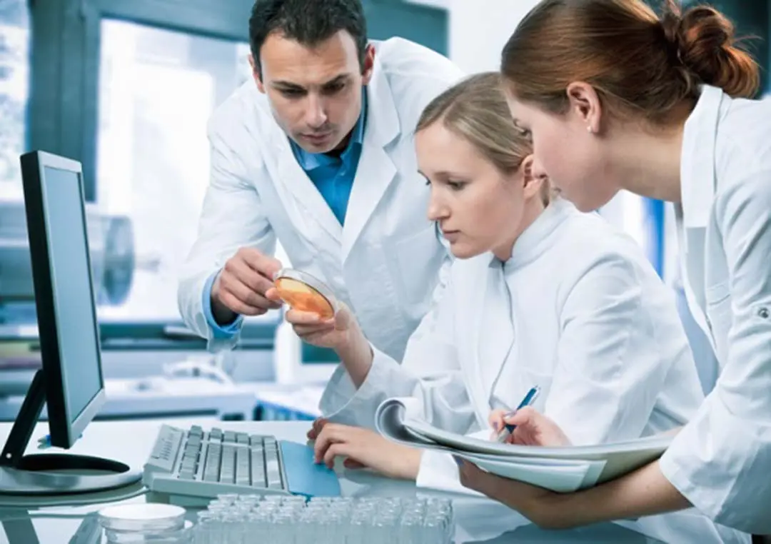 Agência do Trabalhador vai abrigar entrevistas para vagas de auxiliar de laboratório nesta quinta-feira