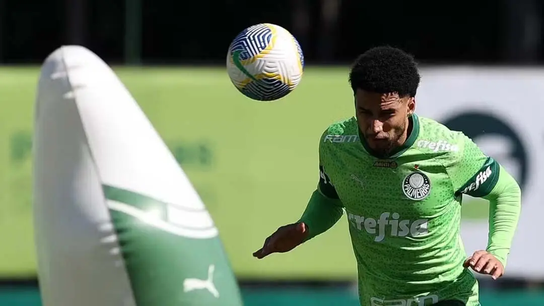 Murilo passa por exames e vira alívio para Abel na reta final do Brasileiro