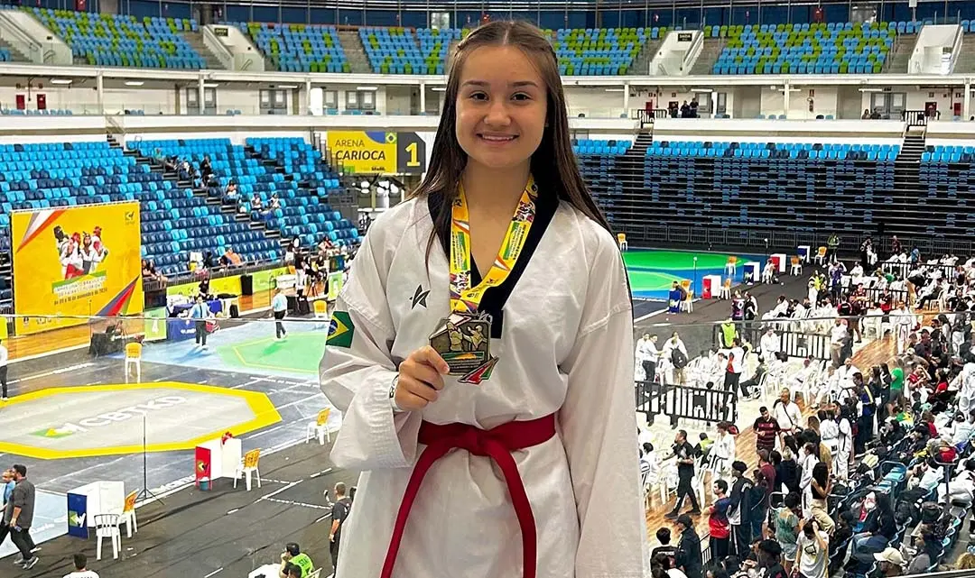 “Todo o esforço valeu a pena”, afirma paranavaiense medalhista no Brasileiro de Taekwondo