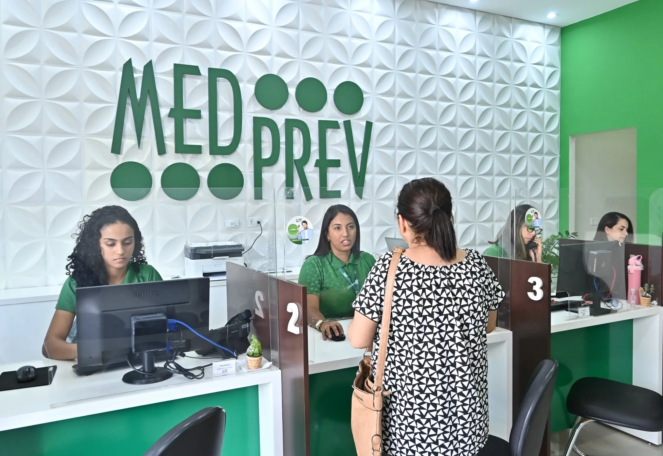 Precisando ir ao dentista? Medprev Paranavaí tem tratamentos odontológicos com valores reduzidos