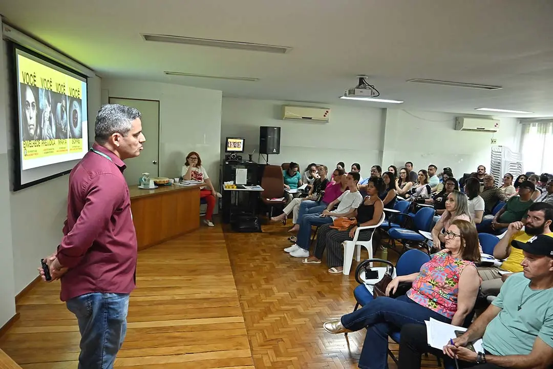 Profissionais da vigilância em saúde da região participam de capacitação em Paranavaí