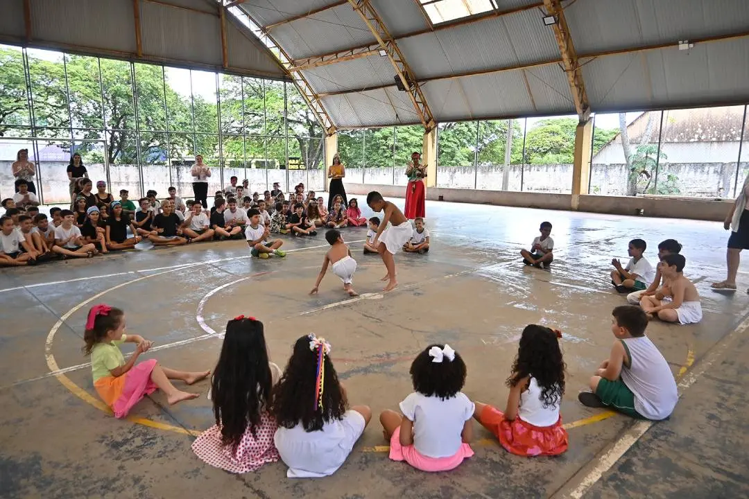 Atividades na Escola Cecília Meireles promovem reflexões sobre respeito e igualdade
