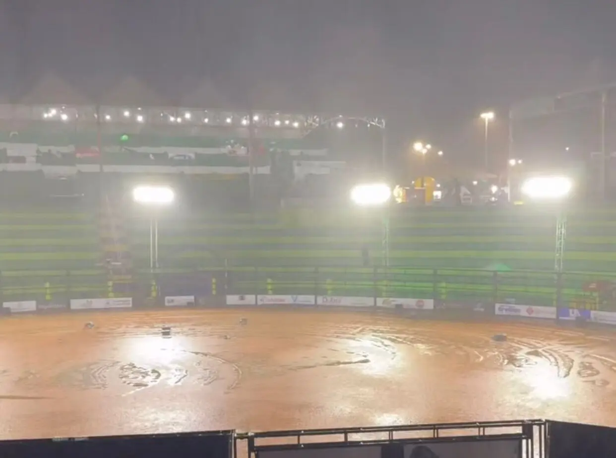 Chuva adia abertura da Expo Loanda e show de Israel & Rodolffo