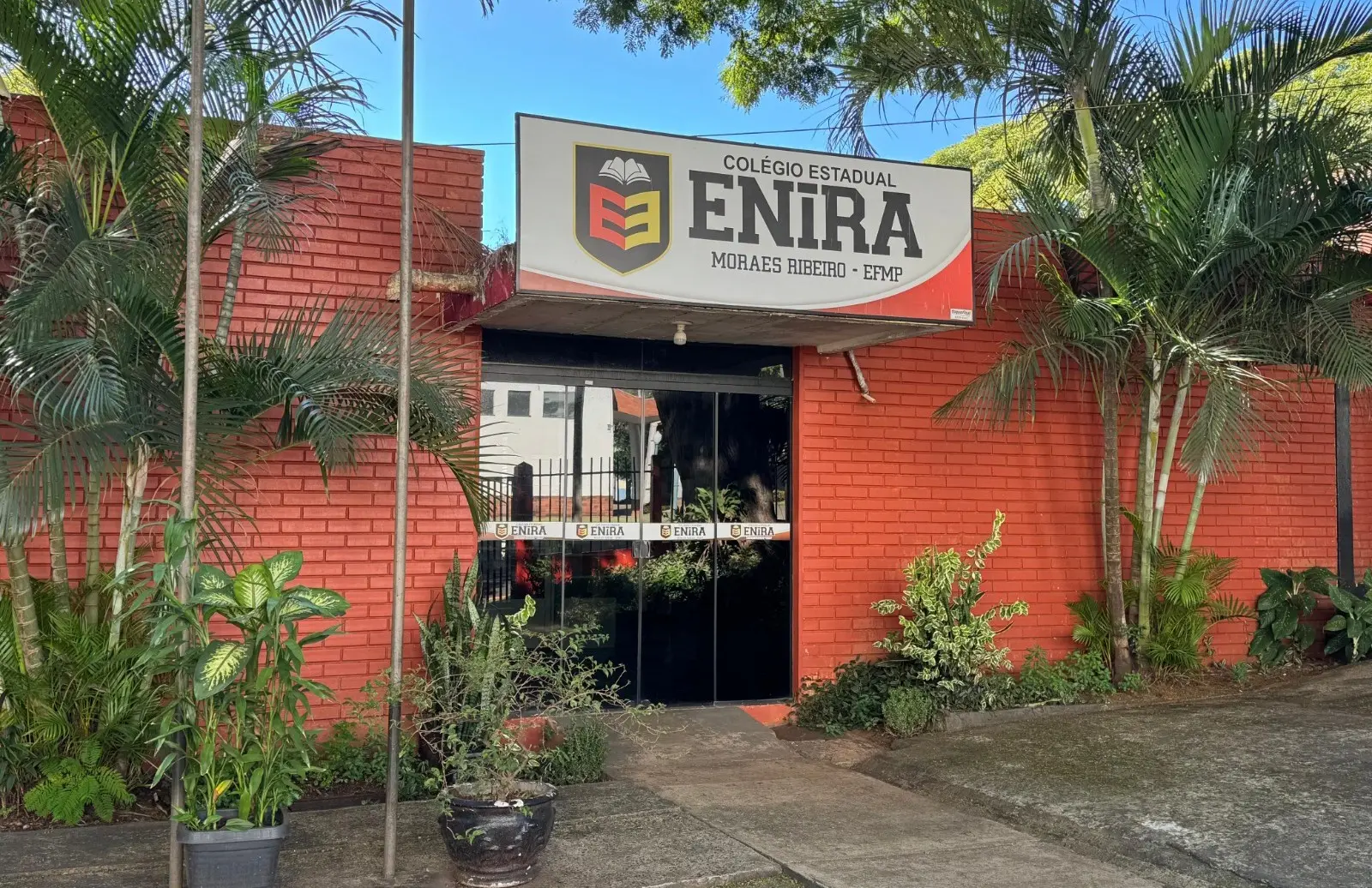 Colégio Enira tem inscrições abertas para Técnico em Eletrotécnica