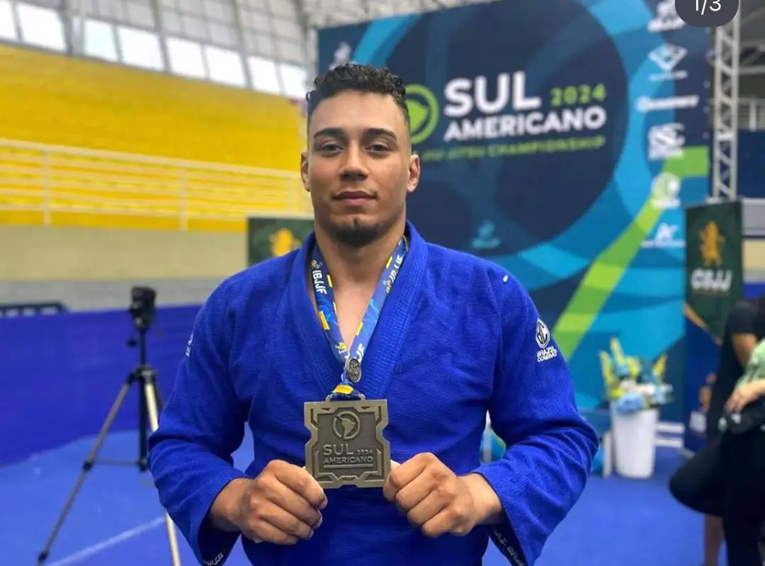 Paranavaiense conquista medalha no Sul-Americano de Jiu-Jitsu