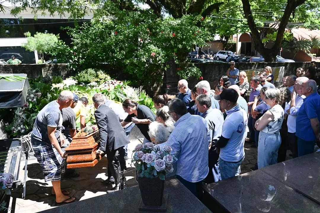 Paranavaí se despede do ex-prefeito Rubens Felippe
