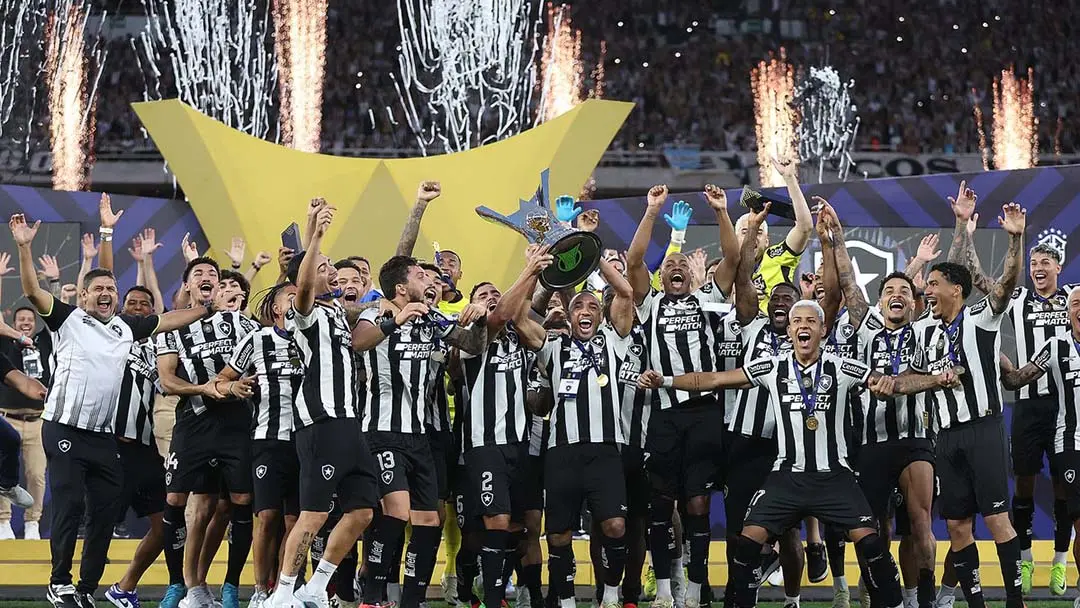 Botafogo domina seleção do Bola de Prata 2024, e Estêvão faz dobradinha