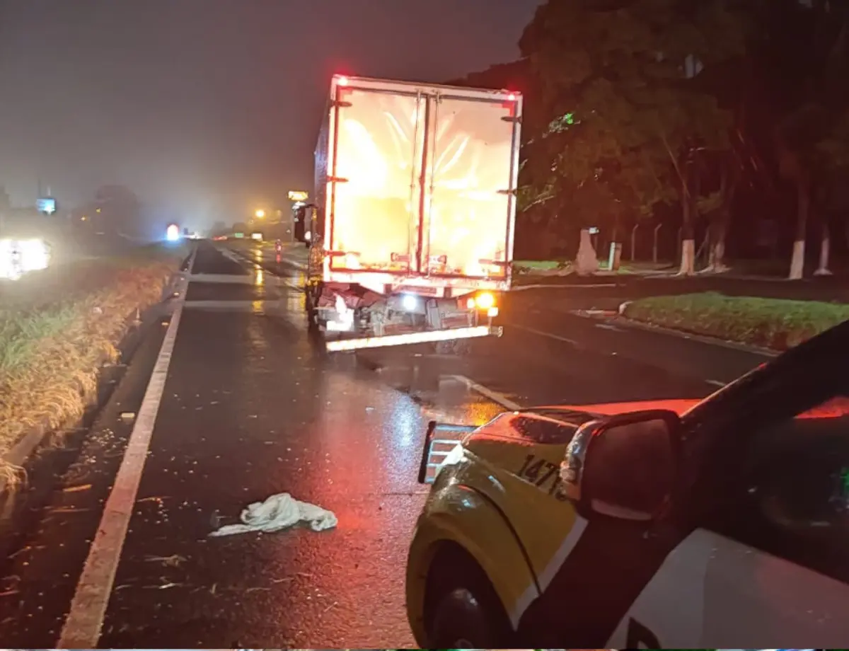 Acidente na PR-317 em Maringá deixa dois feridos