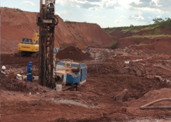 Grupo da Itaipu Binacional e IAT visita Loanda para discutir obra de contenção de voçoroca