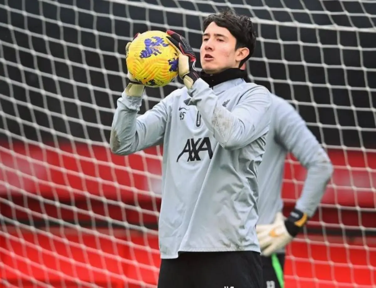 Fluminense anuncia a contratação de goleiro brasileiro do Liverpool