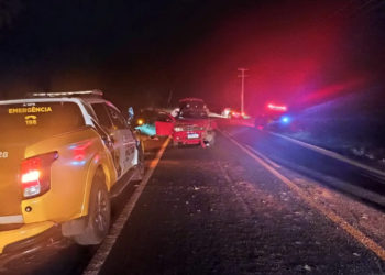 Motorista suspeito de embriaguez provoca acidente e deixa dois feridos