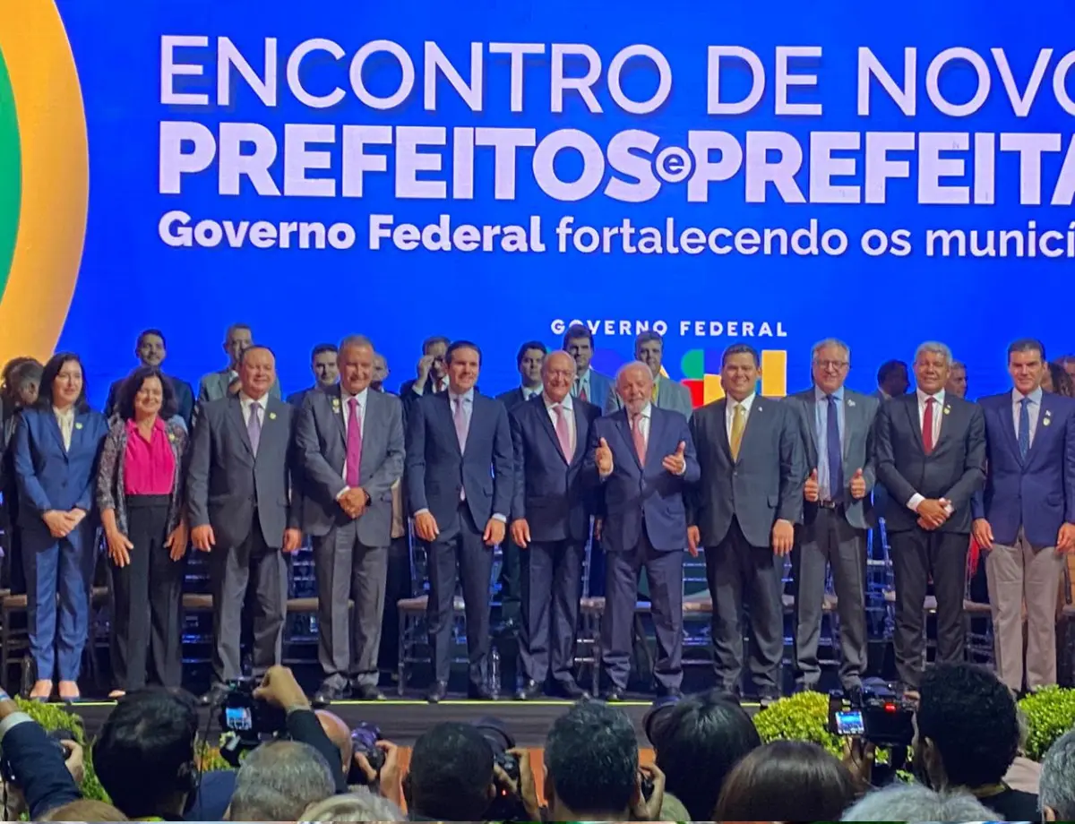 Prefeito de Paraíso do Norte participa do Encontro Nacional de Novos Prefeitos em Brasília
