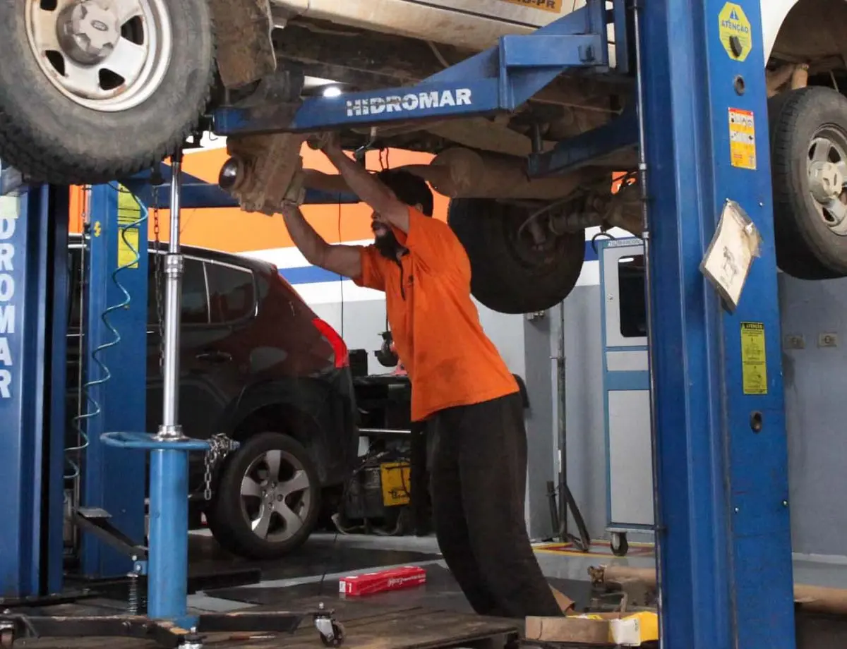 Mais da metade das cidades do Paraná teve saldo positivo de empregos em janeiro