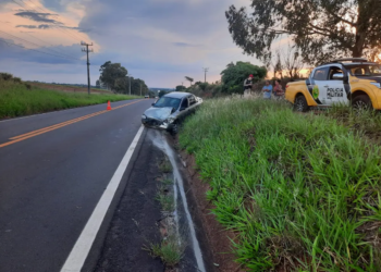 Colisão traseira na PR-182 deixa um ferido em Loanda