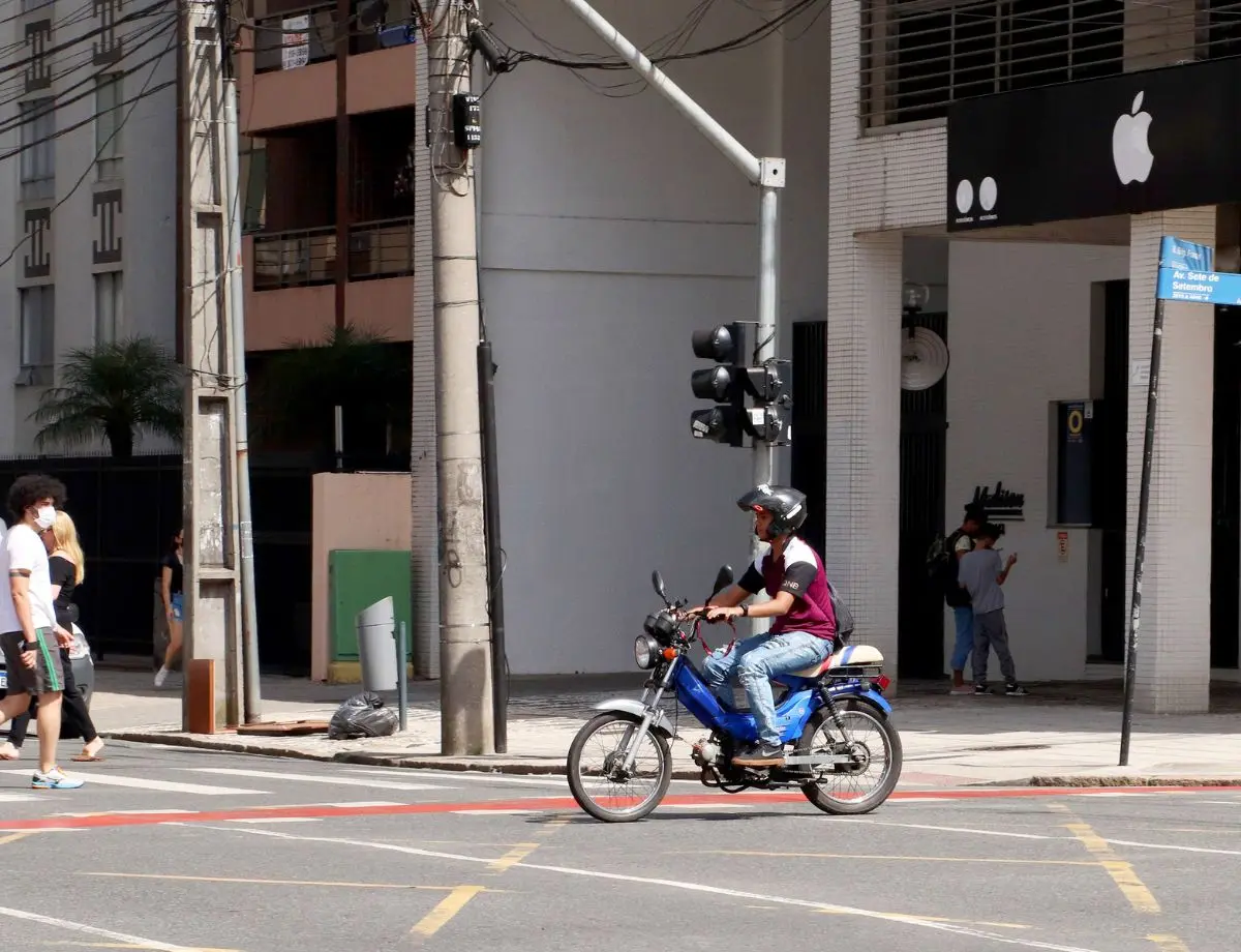 Nova regulamentação do Detran-PR cria registro de ciclomotores no Paraná