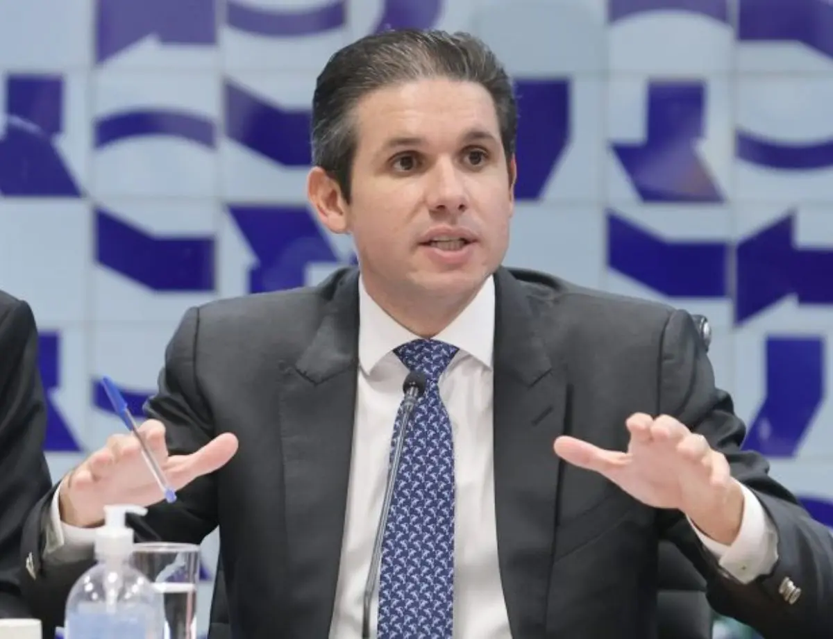 Motta vai instalar comissão para discutir implantação do voto distrital misto