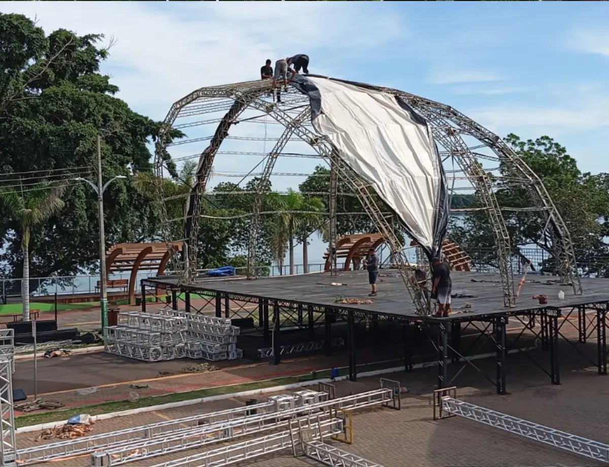 Porto Rico se prepara para quatro dias de folia à beira do Rio Paraná