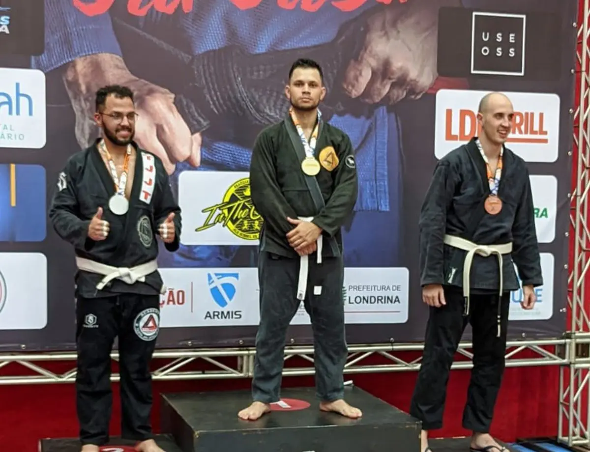 Lutador de Paranavaí é campeão na Copa Londrina